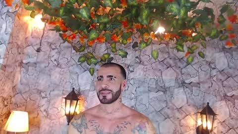 Snapshot of lancelot_benwick chatting on January 2025 07:35:01 PM Lancelot Benwick online show from January 2025 07:35:01 PM