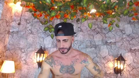 Snapshot of lancelot_benwick chatting on January 2025 08:21:01 PM Lancelot Benwick online show from January 2025 08:21:01 PM