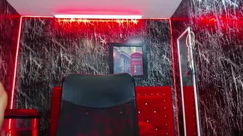 Snapshot of lancelot_benwick chatting on January 2025 02:14:01 AM Lancelot Benwick online show from January 2025 02:14:01 AM