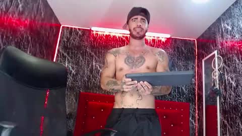 Snapshot of lancelot_benwick chatting on February 2025 01:21:02 AM Lancelot Benwick online show from February 2025 01:21:02 AM