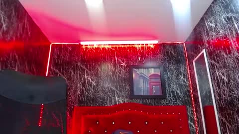 Snapshot of lancelot_benwick chatting on February 2025 03:59:02 AM Lancelot Benwick online show from February 2025 03:59:02 AM