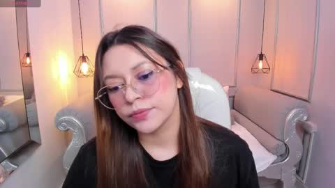 Lanna online show from October 2025 11:49:02 AM