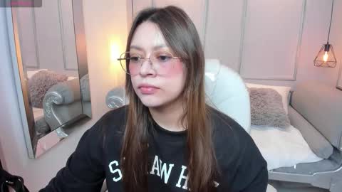 Lanna online show from November 2025 11:42:02 AM