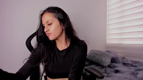 lanna_as online show from February 2025 06:16:01 PM