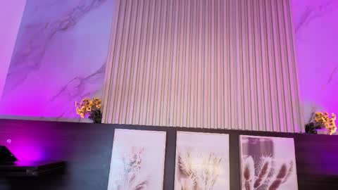 lanna_as online show from April 2026 01:38:02 PM