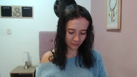 Lanna online show from December 2024 01:32:02 PM