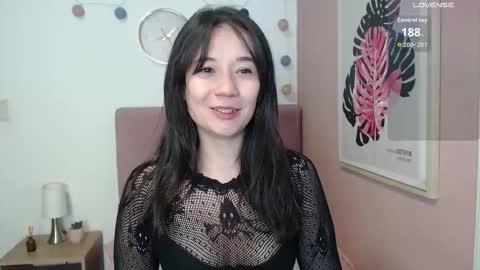 Lanna online show from October 2025 01:45:01 PM