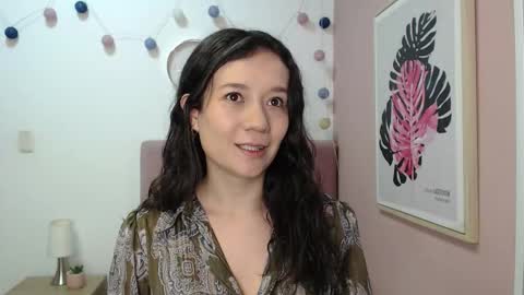 Lanna online show from November 2025 02:05:01 PM