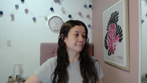 Snapshot of lanna_mills chatting on April 2026 01:01:01 PM Lanna online show from April 2026 01:01:01 PM