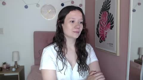 Lanna online show from June 2026 01:02:01 PM