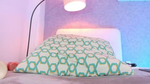 lanna_w online show from July 2026 08:52:02 PM