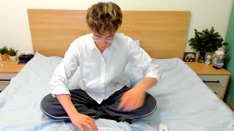 Fandi online show from December 2024 02:39:01 PM