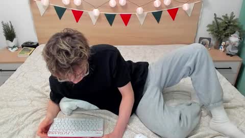 Fandi online show from January 2025 01:09:02 PM