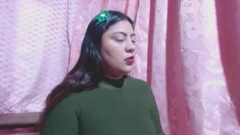 lapeligrosa_ online show from February 2025 11:34:02 AM