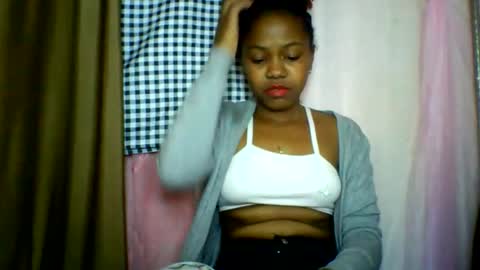 lara_belle online show from June 2026 03:01:02 PM