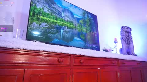 Hello Guys I am Lara Giraldo  WELCOME To my room online show from November 2025 12:31:02 AM