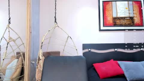      700  200   online show from May 2026 07:43:01 PM
