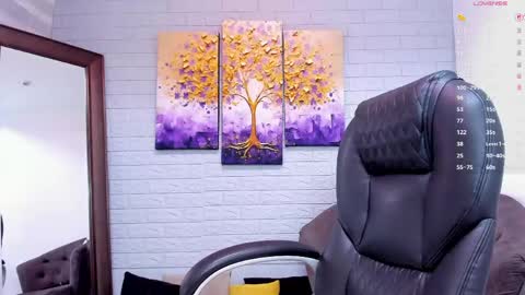      700  200   online show from May 2026 08:06:01 PM
