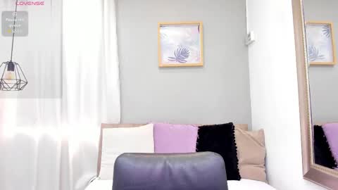      700  200   online show from June 2026 07:53:01 PM
