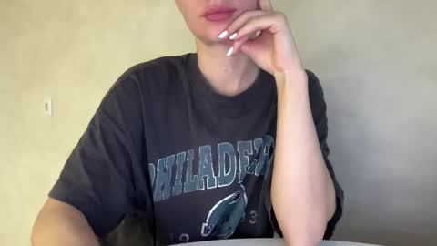 Snapshot of lara_neon chatting on October 2025 02:27:01 PM Lara Neon online show from October 2025 02:27:01 PM