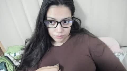 lara online show from October 2025 01:36:02 AM