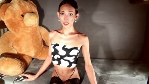 laradior online show from April 2026 01:09:02 PM