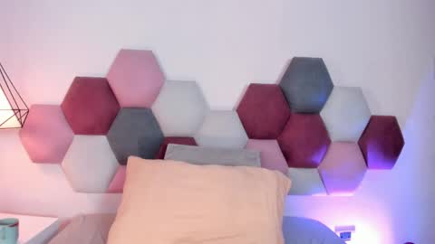 Snapshot of laragoldd chatting on April 2026 11:09:01 PM Lara Gold online show from April 2026 11:09:01 PM