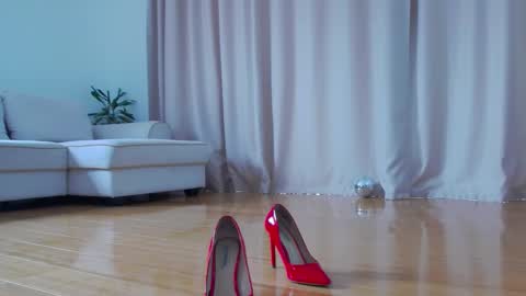 LaraKanes online show from February 2026 11:31:02 AM