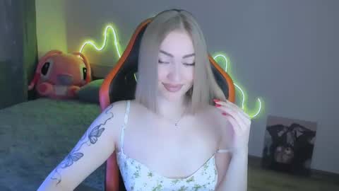 LaraKrein lk online show from January 2026 11:37:01 AM