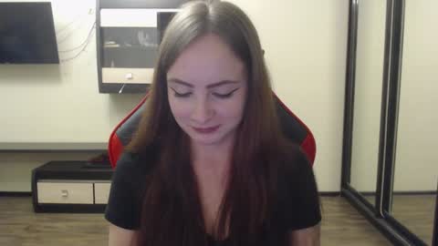 Laralianna online show from December 2024 06:27:01 PM