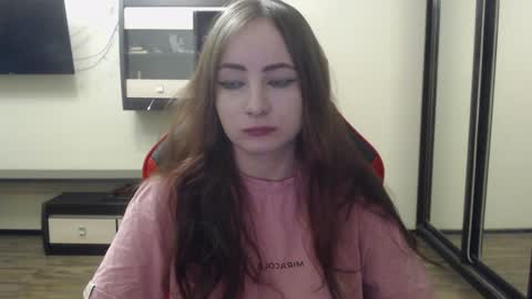 Laralianna online show from December 2024 06:06:02 PM