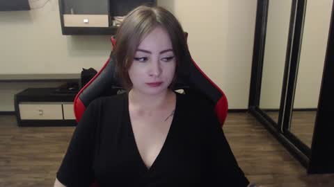 Laralianna online show from January 2025 08:52:02 PM