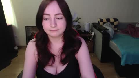 Laralianna online show from May 2026 10:31:01 AM