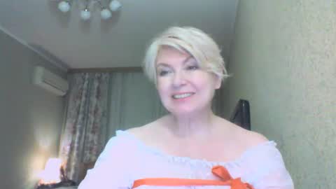 laramrs online show from April 2026 05:55:01 PM