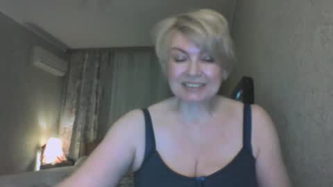 Snapshot of laramrs chatting on April 2026 06:12:01 PM laramrs online show from April 2026 06:12:01 PM