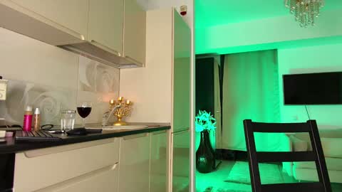 Snapshot of laranya chatting on February 2025 07:18:02 AM Lara online show from February 2025 07:18:02 AM