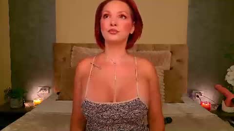 LaraQuinn online show from July 2026 05:12:02 PM