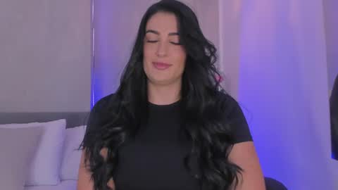 Laura online show from July 2026 08:15:01 PM