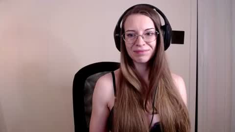 larawintersxxx online show from June 2026 09:06:01 PM