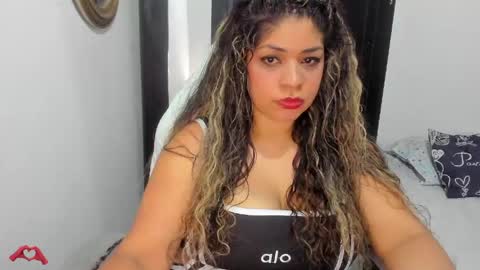 laris_park online show from March 2026 10:16:01 PM