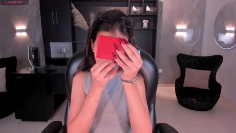 Larisa Smirnov online show from February 2026 04:24:01 AM