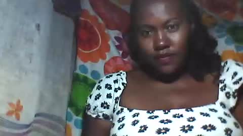 Larissa online show from March 2026 05:01:02 AM