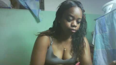 larissa645771 online show from November 2025 07:36:03 PM