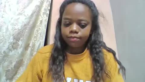 larissa645771 online show from June 2026 06:59:01 AM