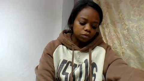 larissa645771 online show from July 2026 03:47:01 PM
