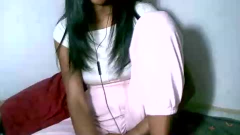Snapshot of larra27 chatting on February 2026 08:25:02 PM Malala online show from February 2026 08:25:02 PM