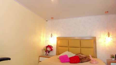  MIA  online show from April 2026 12:21:01 PM