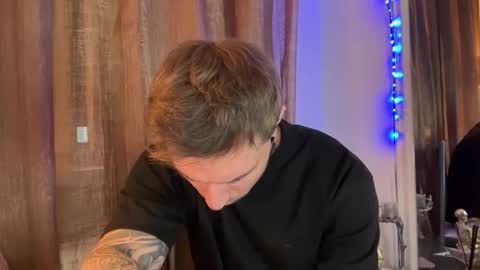 Snapshot of larsskeet chatting on November 2025 02:39:01 PM larsskeet online show from November 2025 02:39:01 PM