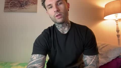 Snapshot of larsskeet chatting on November 2025 02:19:01 PM larsskeet online show from November 2025 02:19:01 PM