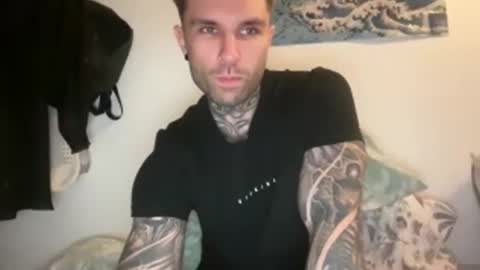 Snapshot of larsskeet chatting on December 2025 06:04:01 PM larsskeet online show from December 2025 06:04:01 PM